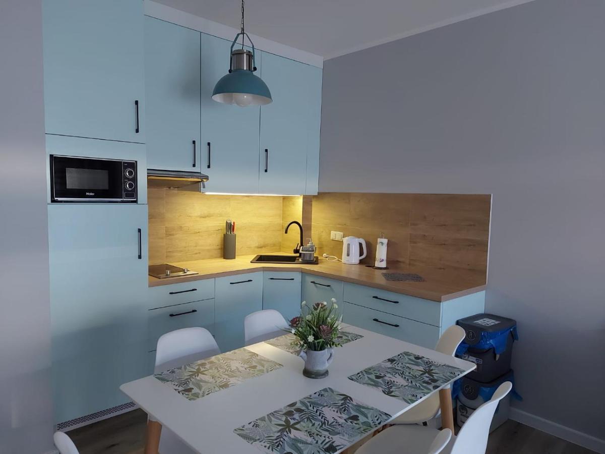 Apartamenty Z Tarasami "Mietowy Spokoj 15" "Romantyczna Szarosc 16" "Niebieska Elegancja 17" Maksymalnie Dla 6 Osob โปเบียโรโว ภายนอก รูปภาพ