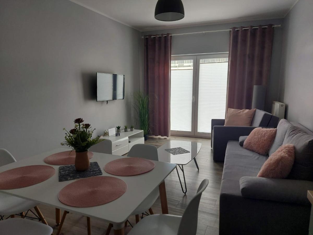Apartamenty Z Tarasami "Mietowy Spokoj 15" "Romantyczna Szarosc 16" "Niebieska Elegancja 17" Maksymalnie Dla 6 Osob โปเบียโรโว ภายนอก รูปภาพ